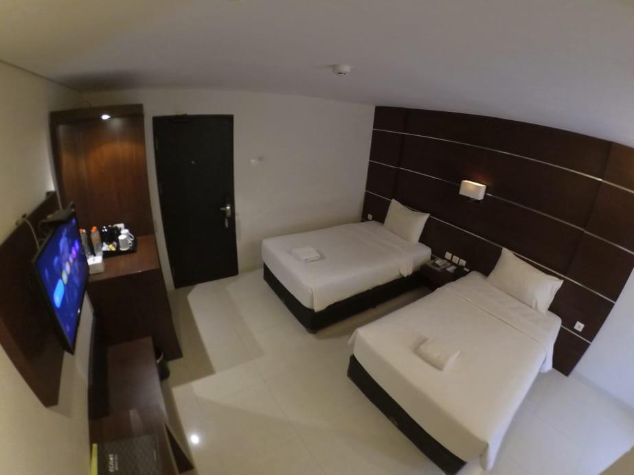 Kamar Bussines 2p di D'Season Hotel (Bukit View Laut)